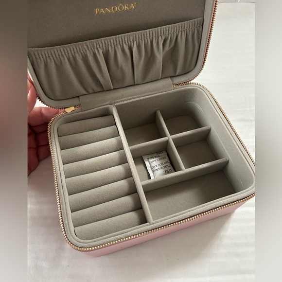 Pandora Pink and Gray Zipped Jewelry Box Organizer Travel Case - Picture 3 of 9